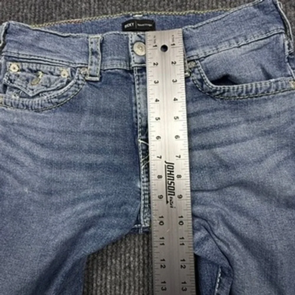 True Religion Ricky Relaxed Straight Big T Flap Pocket Jeans Light Wash 32